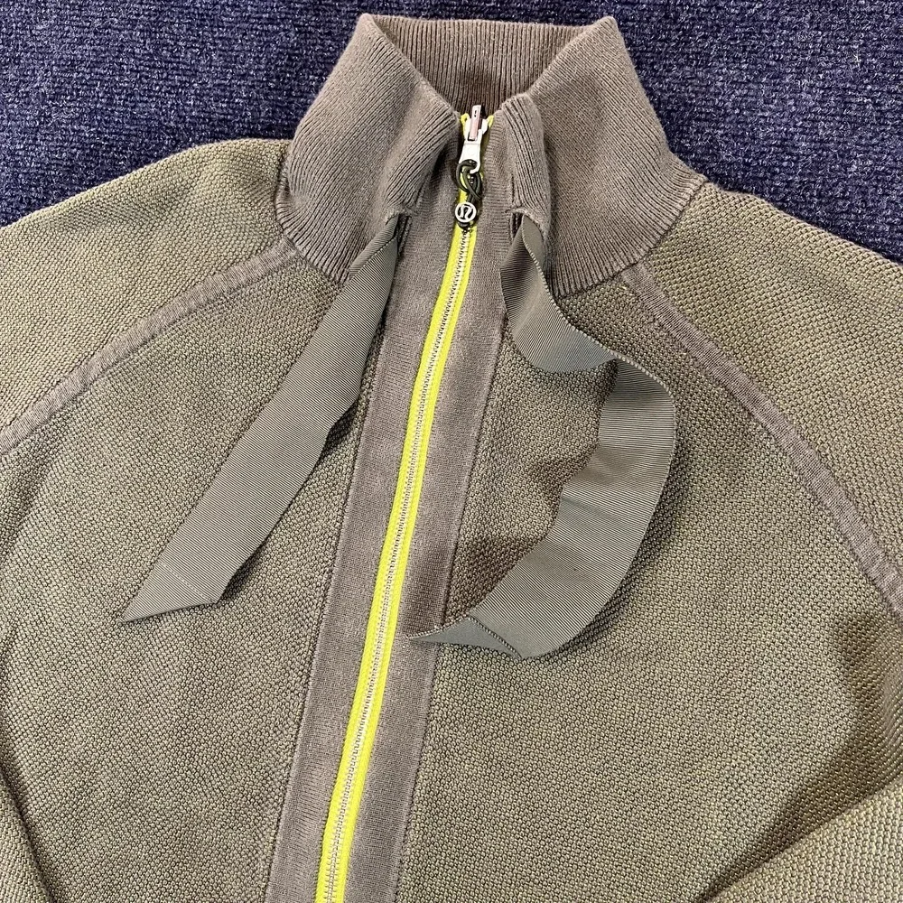 Lululemon‎ Sweater Mens Medium Green Full Zip Knit High Collar Thumbholes Logo